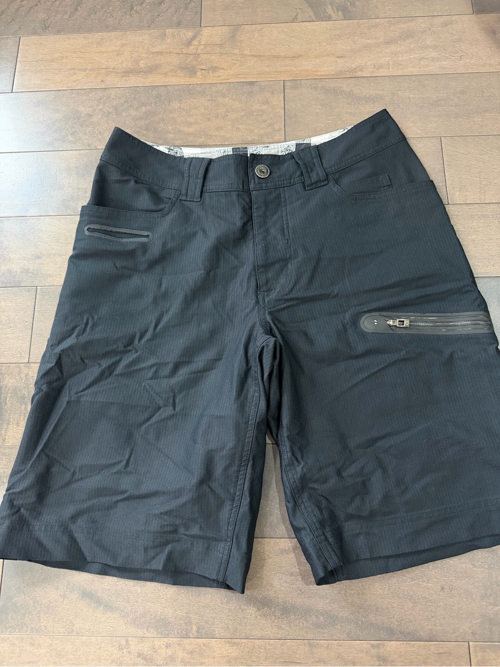 Lululemon Men's Shorts Size 32